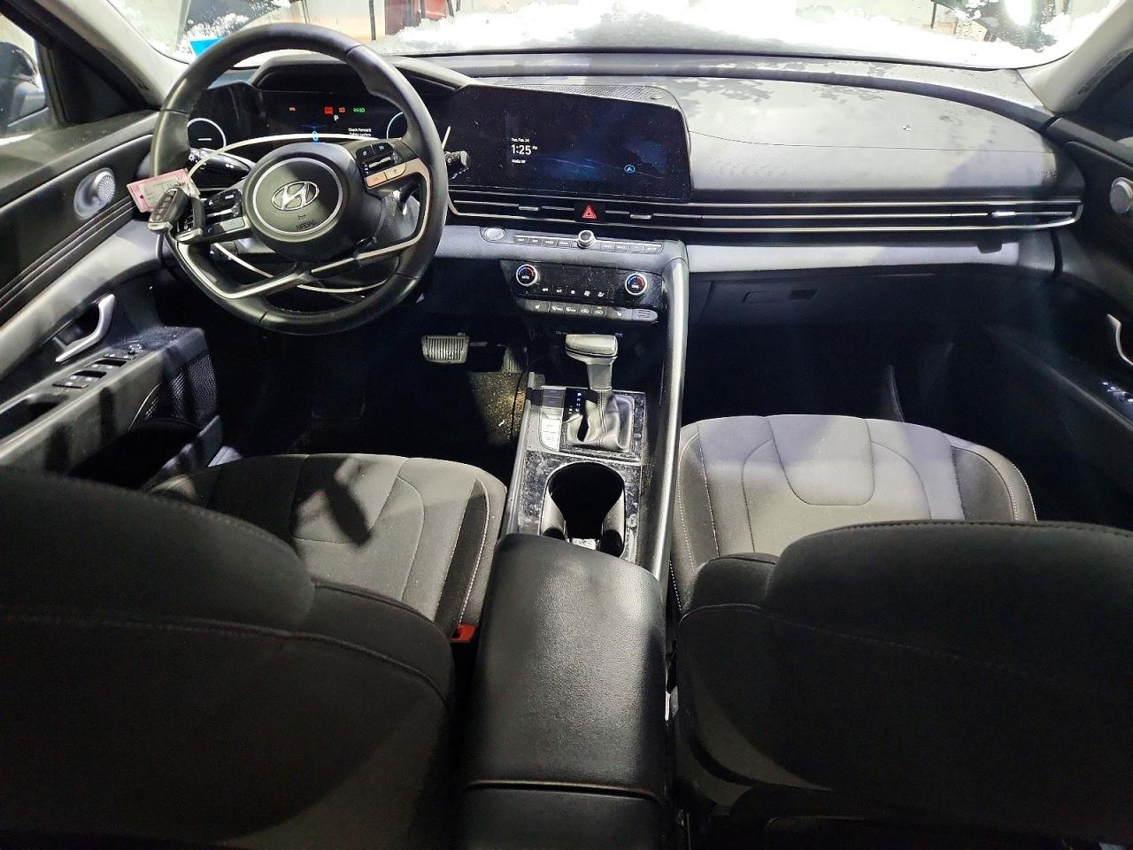 2023 HYUNDAI ELANTRA SEL photo 15