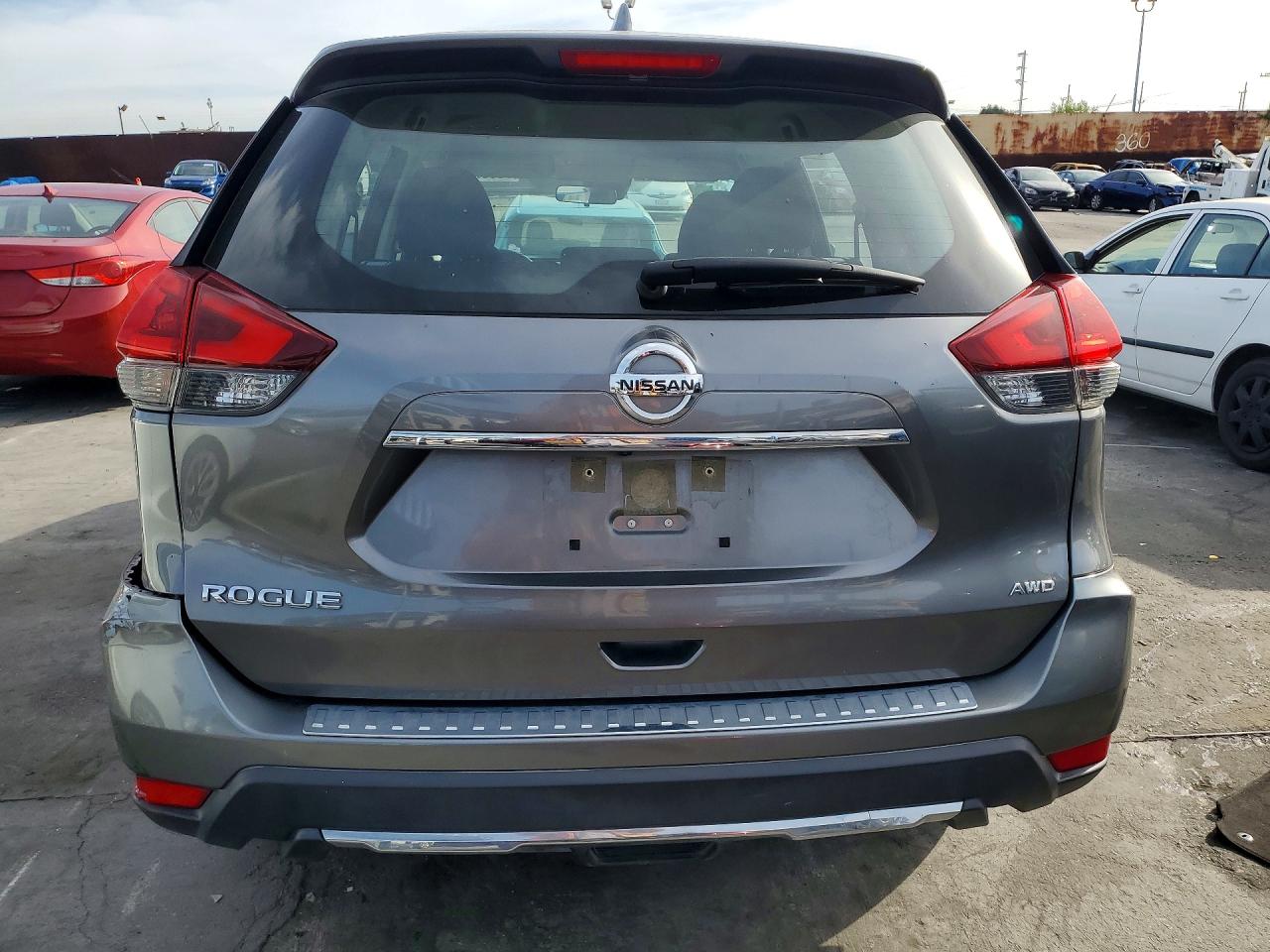 2019 NISSAN ROGUE S photo 6