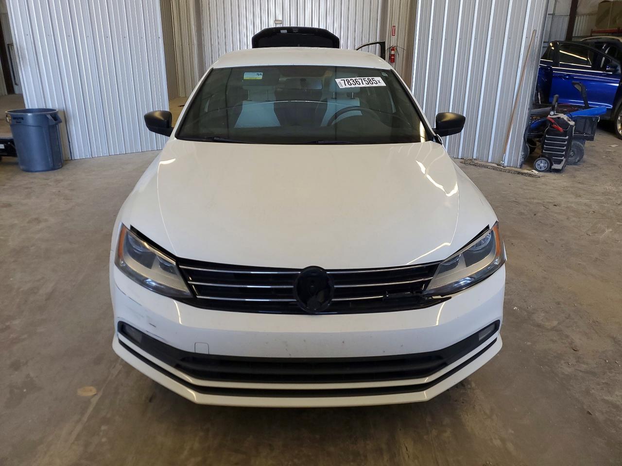 2016 VOLKSWAGEN JETTA SPORT photo 13