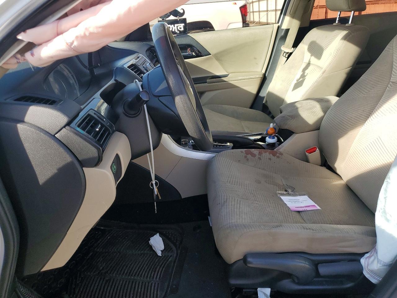 2016 HONDA ACCORD LX photo 13