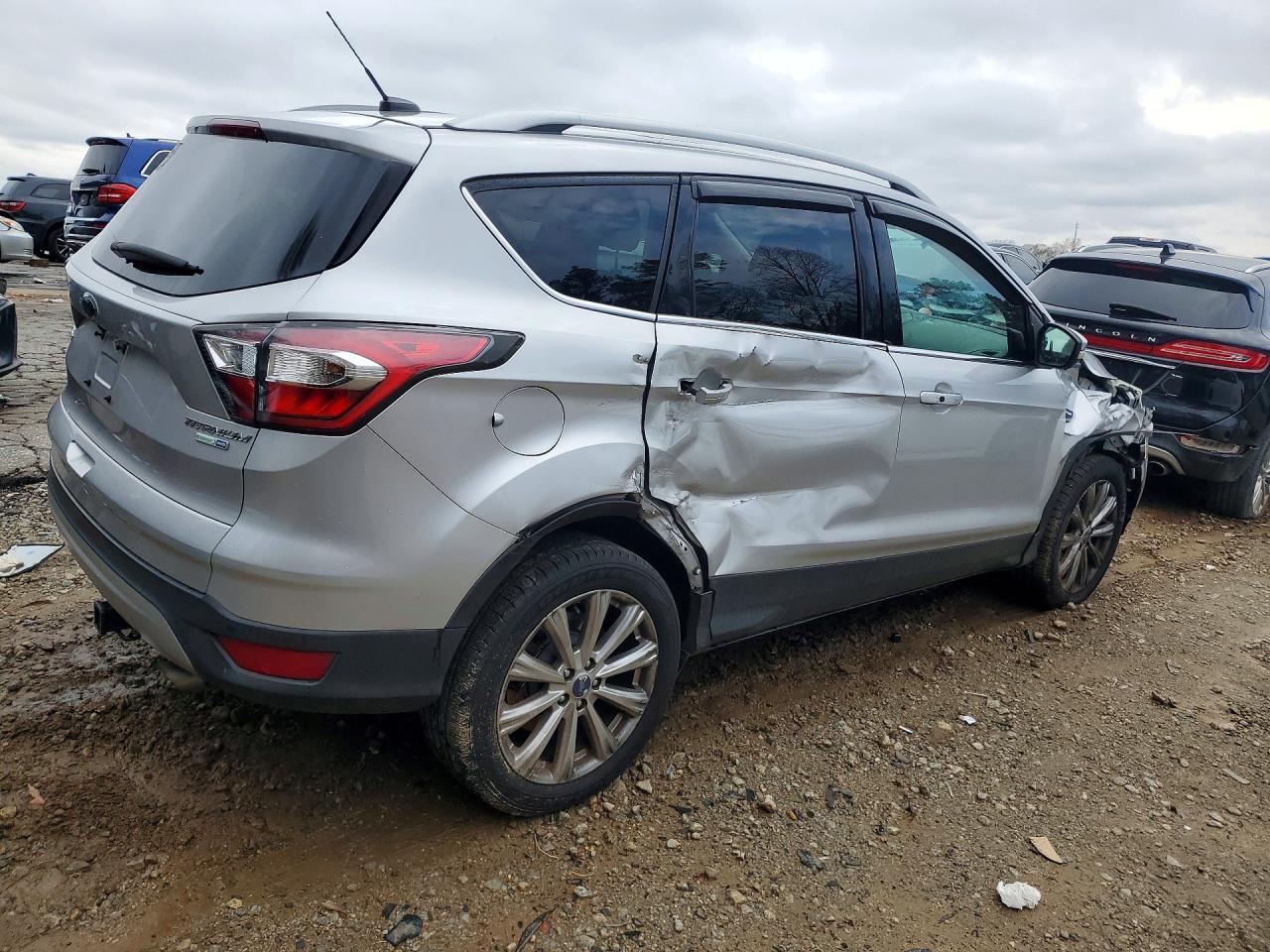 2017 FORD ESCAPE TITANIUM photo 7