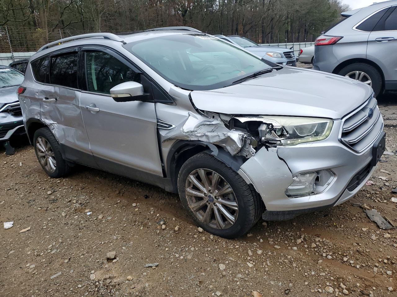2017 FORD ESCAPE TITANIUM photo 10