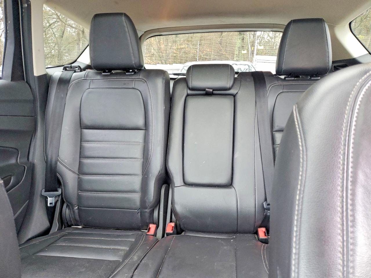 2017 FORD ESCAPE TITANIUM photo 28