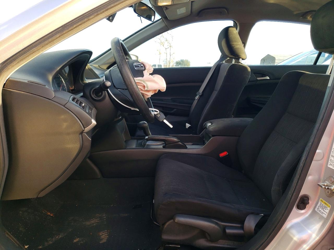 2012 HONDA ACCORD LX photo 7