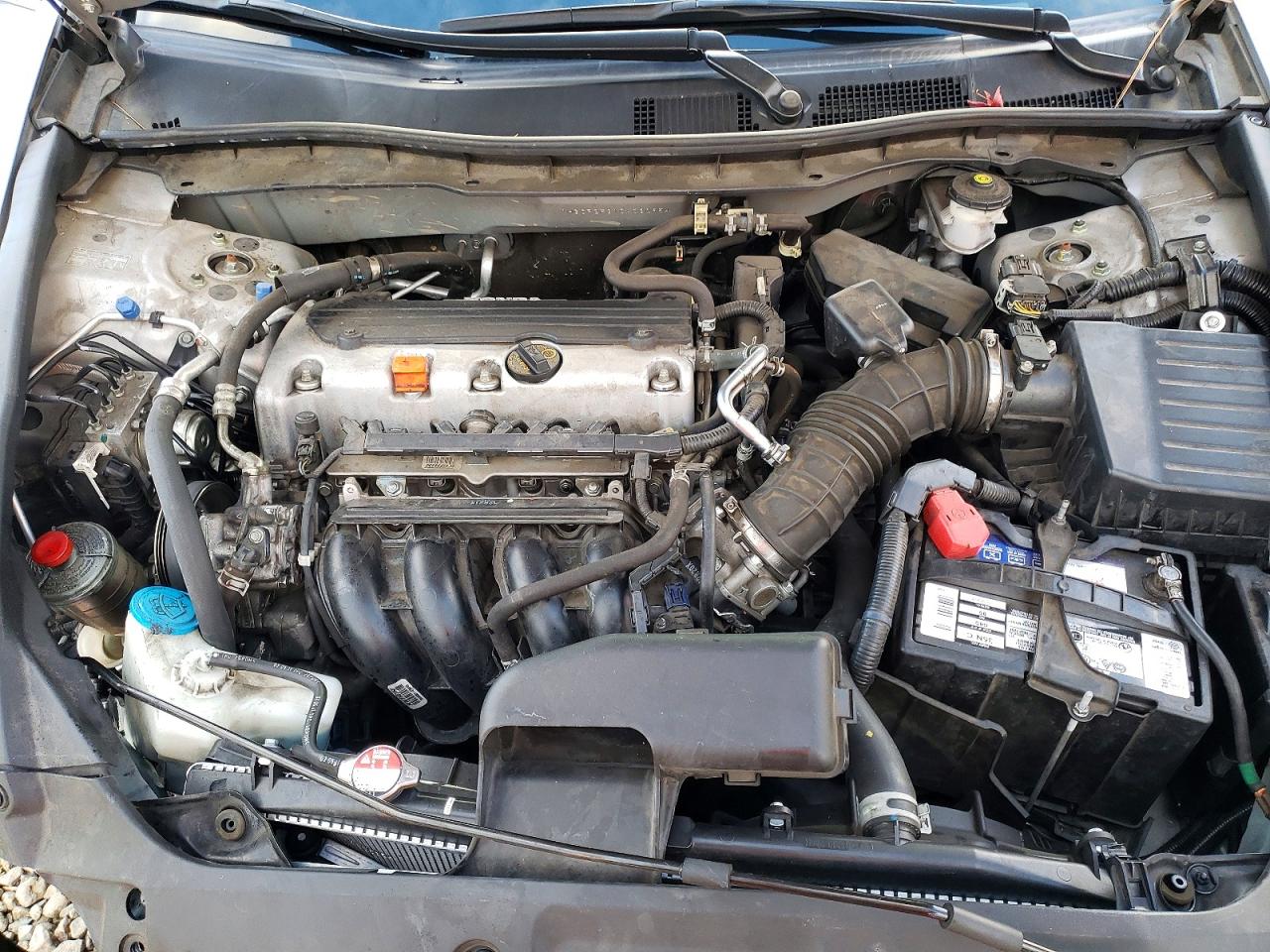 2012 HONDA ACCORD LX photo 11