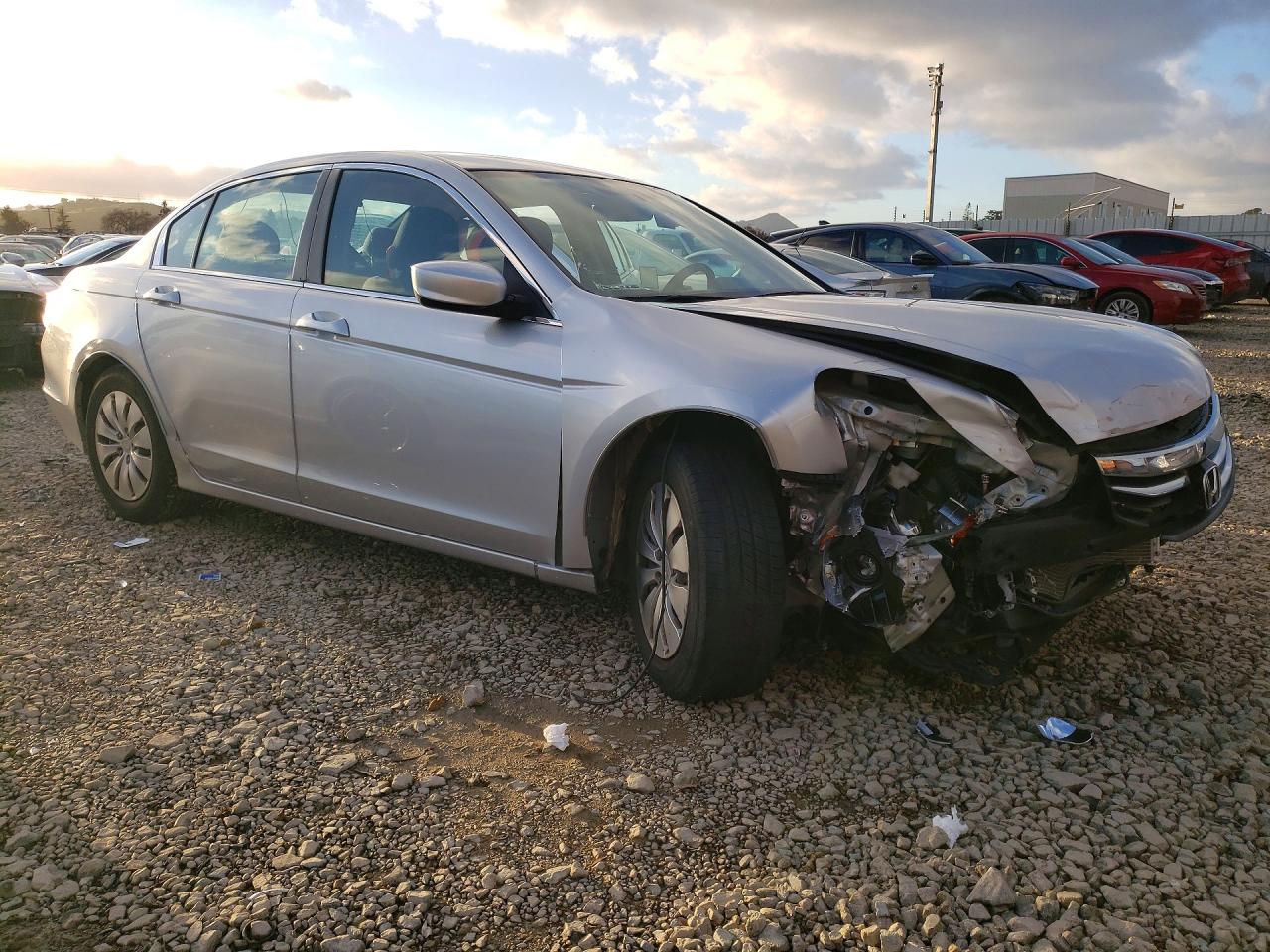 2012 HONDA ACCORD LX photo 4