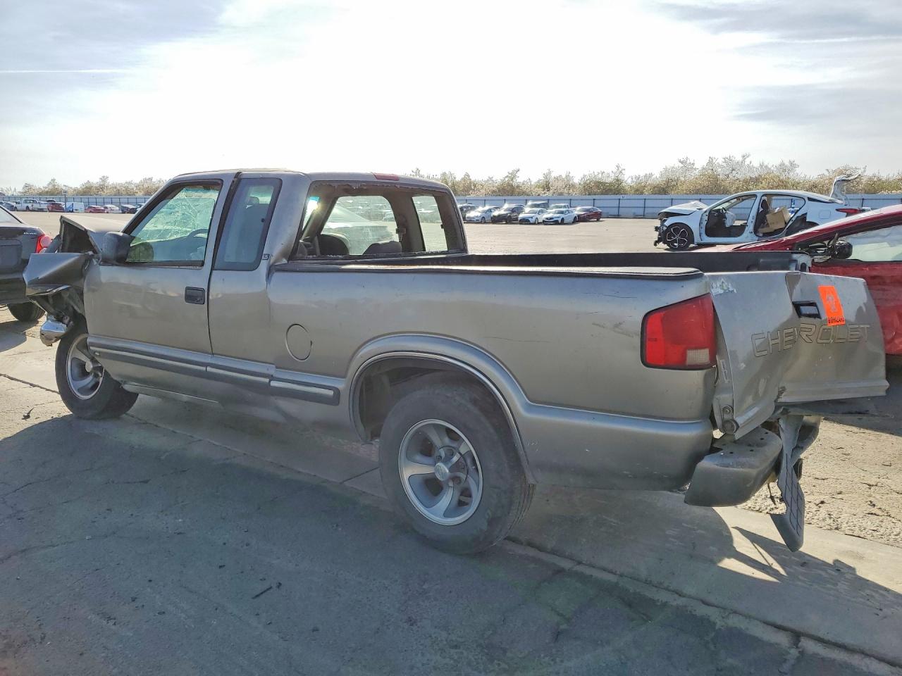 2000 CHEVROLET S TRUCK S10 photo 3