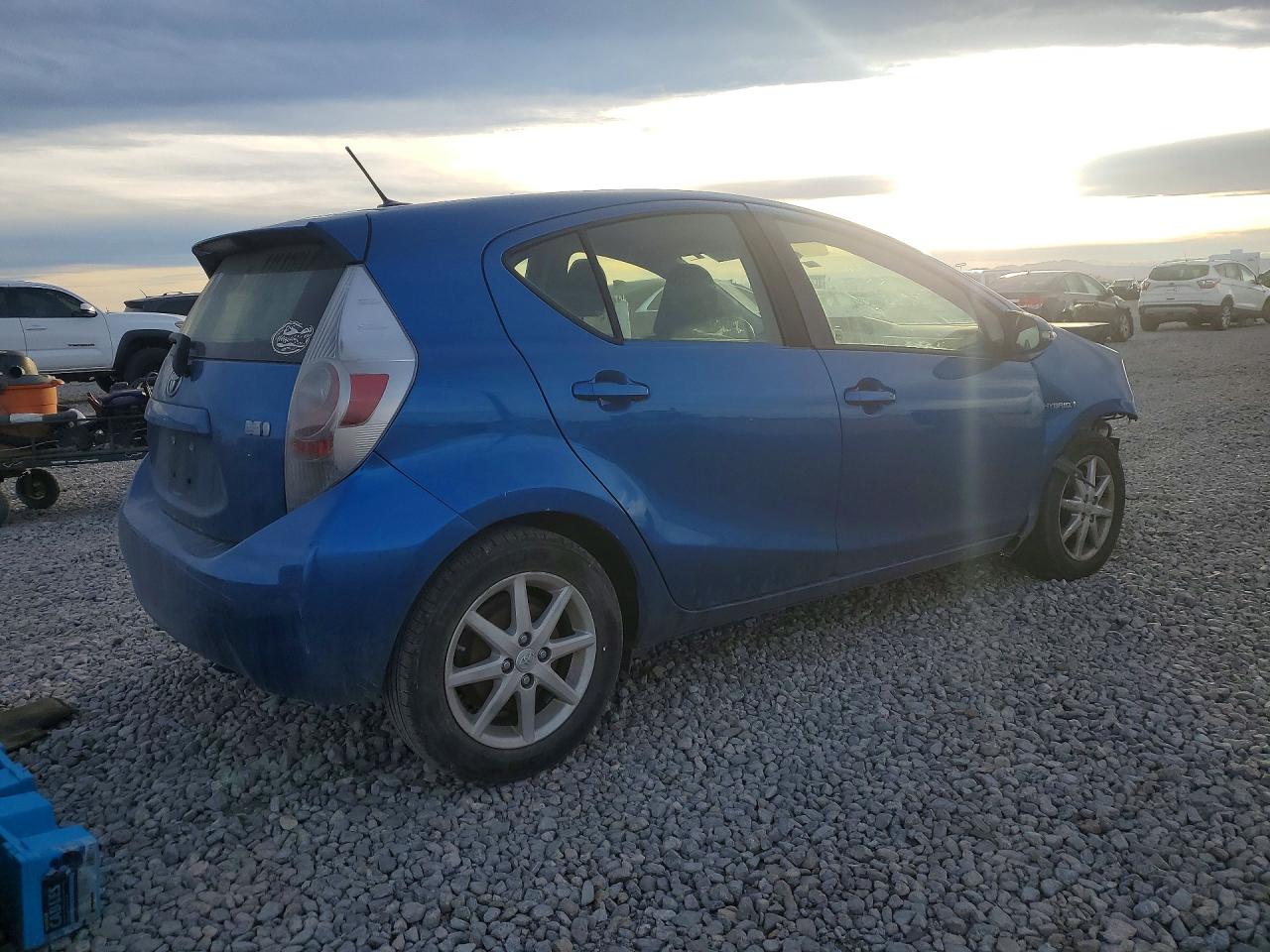 2013 TOYOTA PRIUS C THREE photo 3