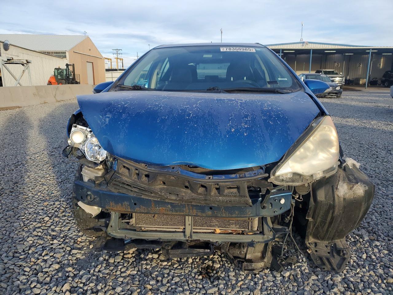 2013 TOYOTA PRIUS C THREE photo 5