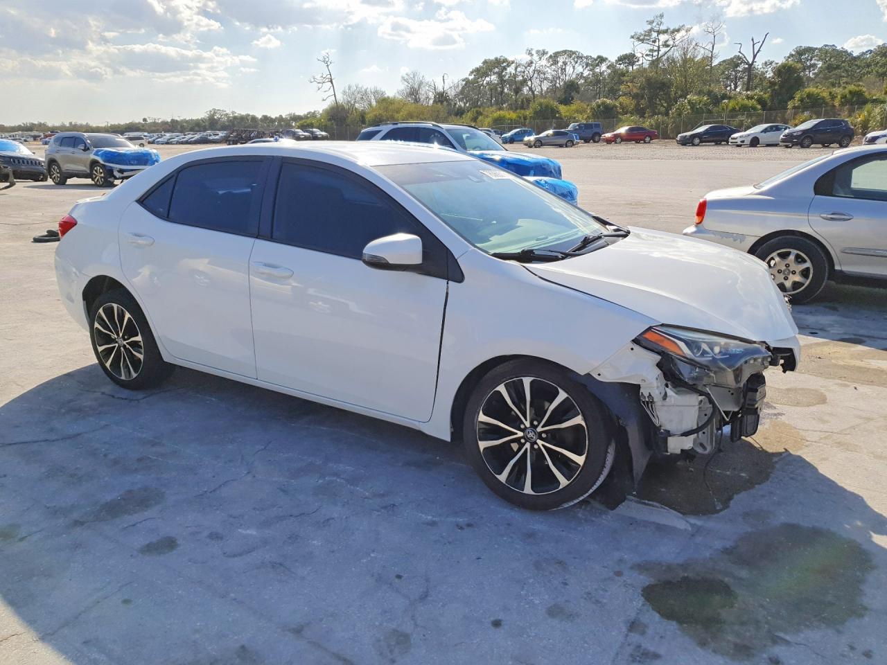 2018 TOYOTA COROLLA SE photo 4