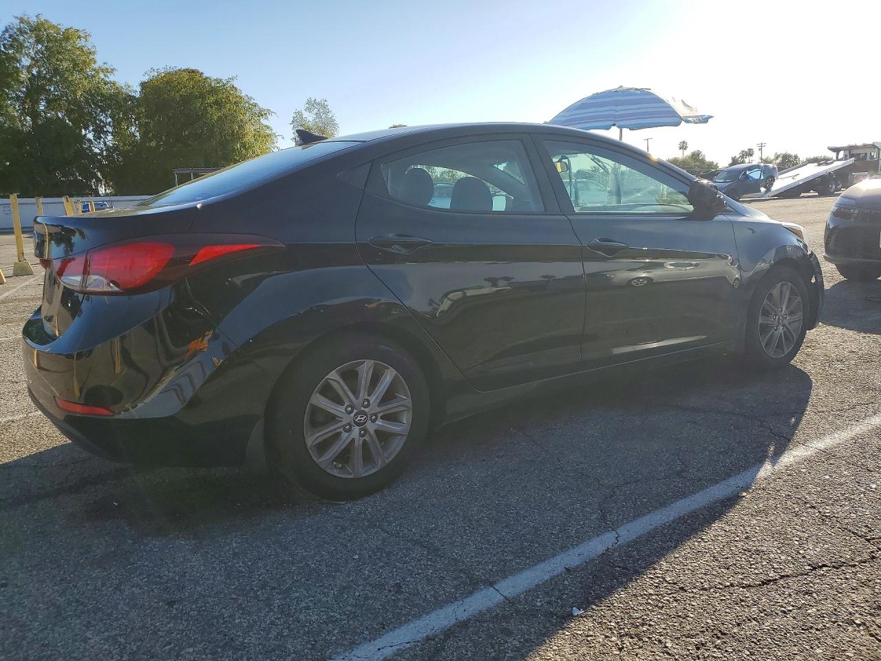 2014 HYUNDAI ELANTRA SE photo 3