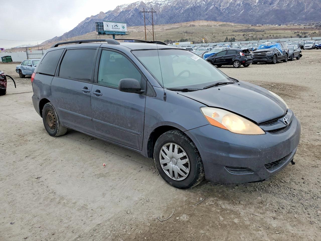 2008 TOYOTA SIENNA LE 7-PASSENGER photo 7