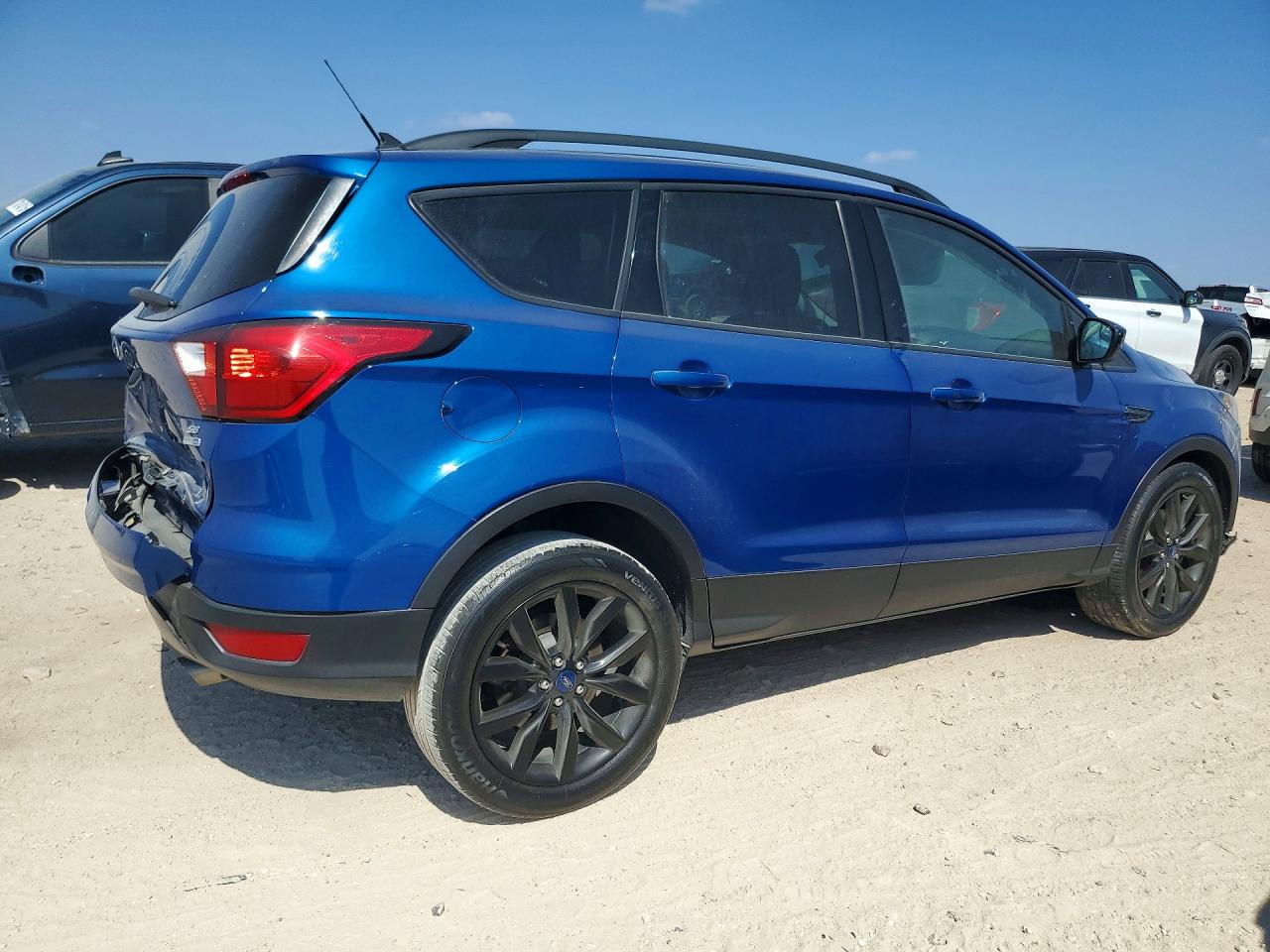2019 FORD ESCAPE SE photo 5