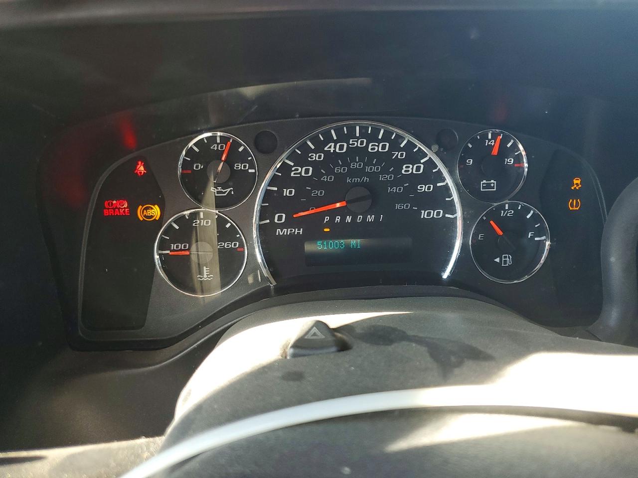 2017 GMC SAVANA photo 9