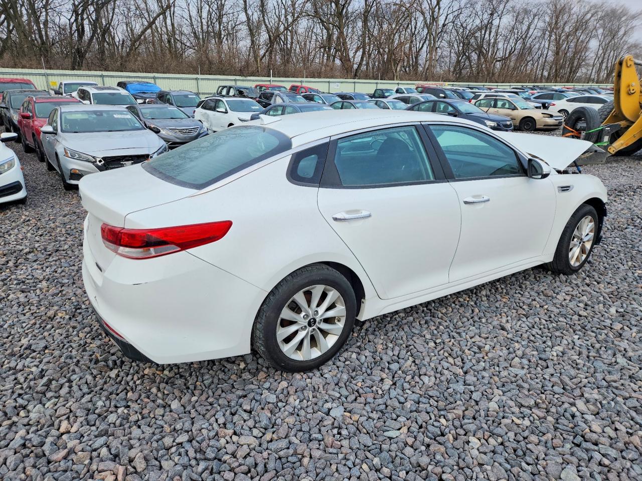 2016 KIA OPTIMA LX photo 5
