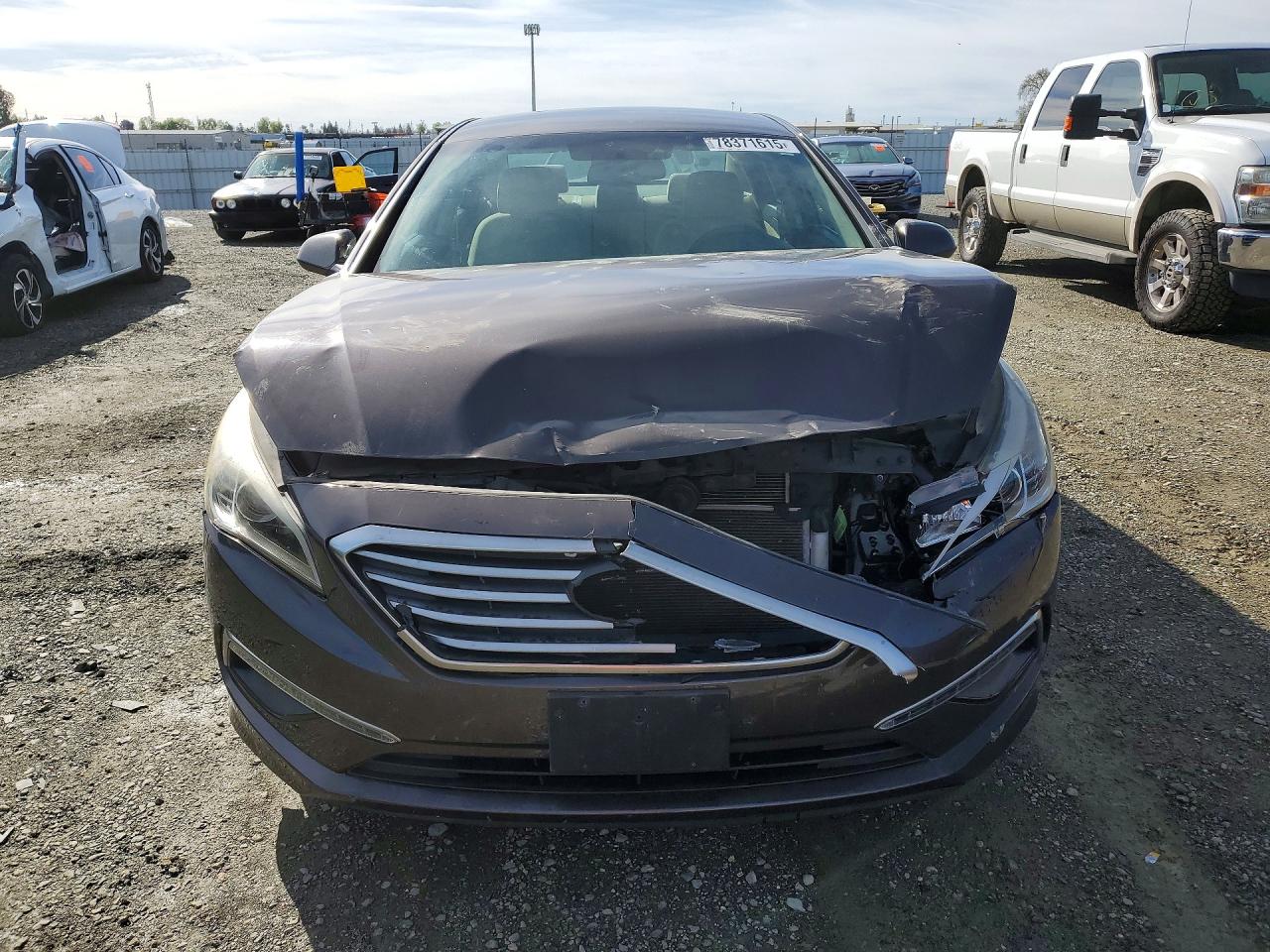 2015 HYUNDAI SONATA SE photo 13