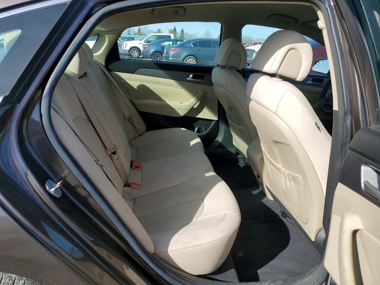 2015 HYUNDAI SONATA SE photo 28