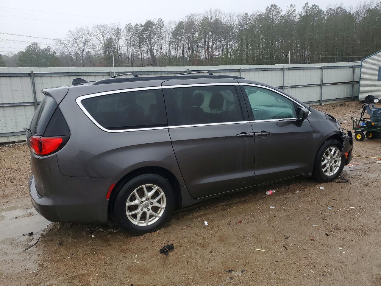 2021 CHRYSLER VOYAGER LXI photo 5