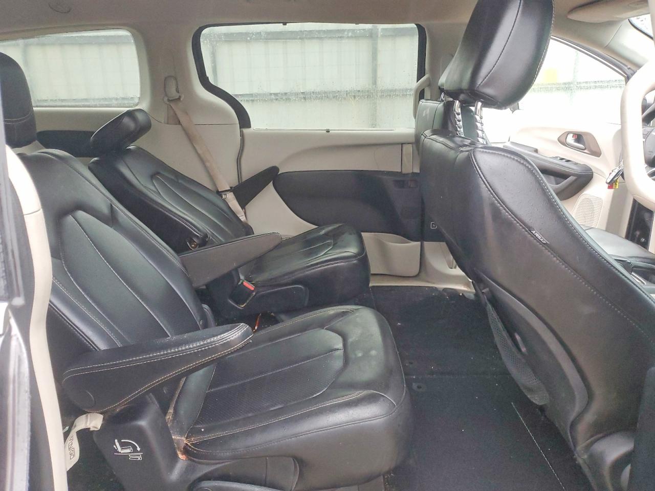 2021 CHRYSLER VOYAGER LXI photo 21