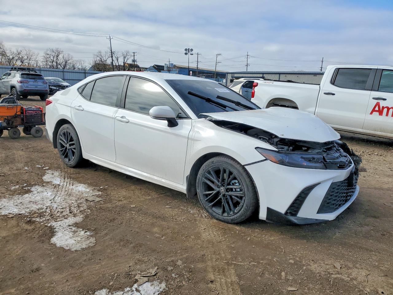 2025 TOYOTA CAMRY XSE photo 4