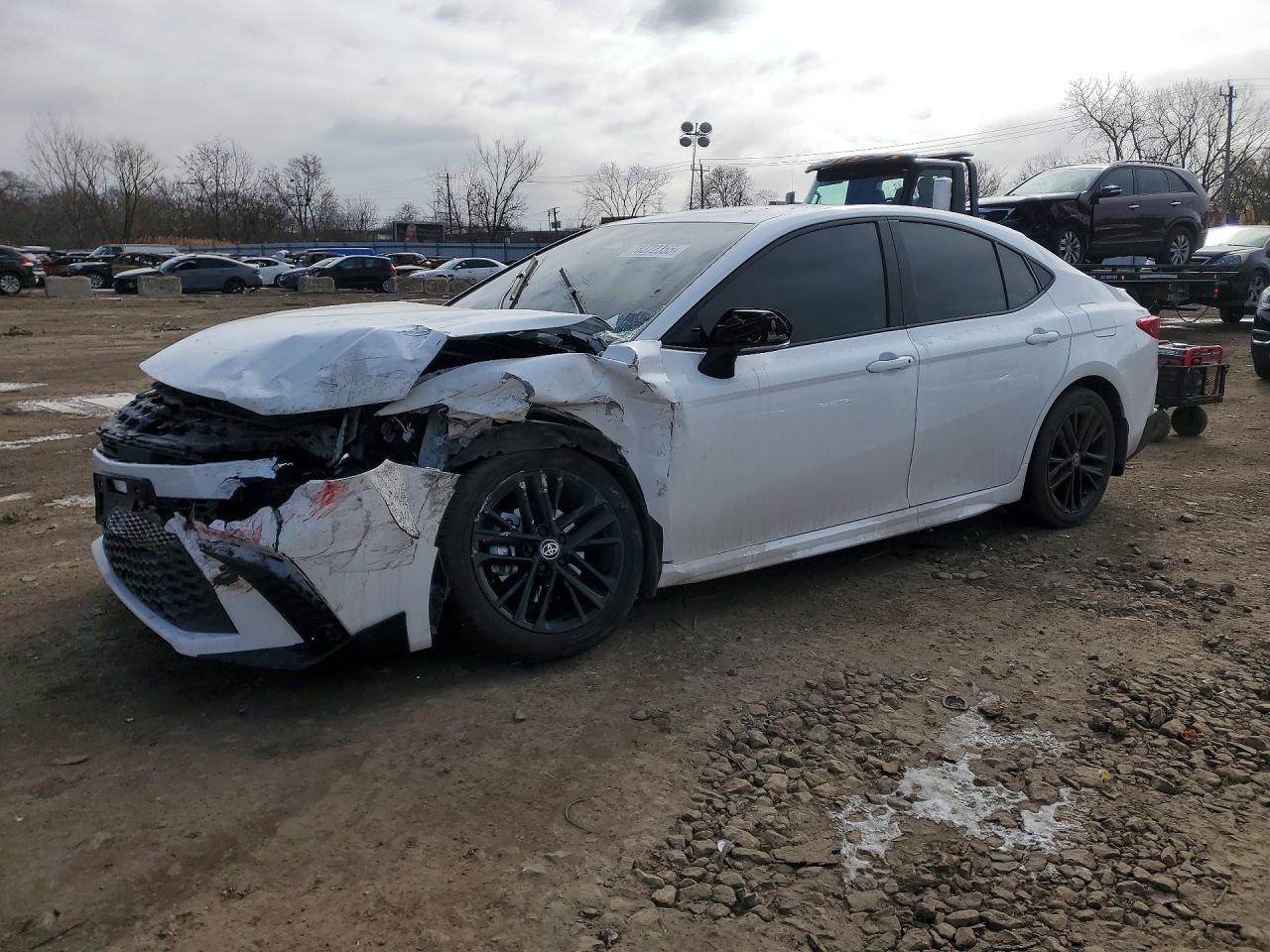 2025 TOYOTA CAMRY