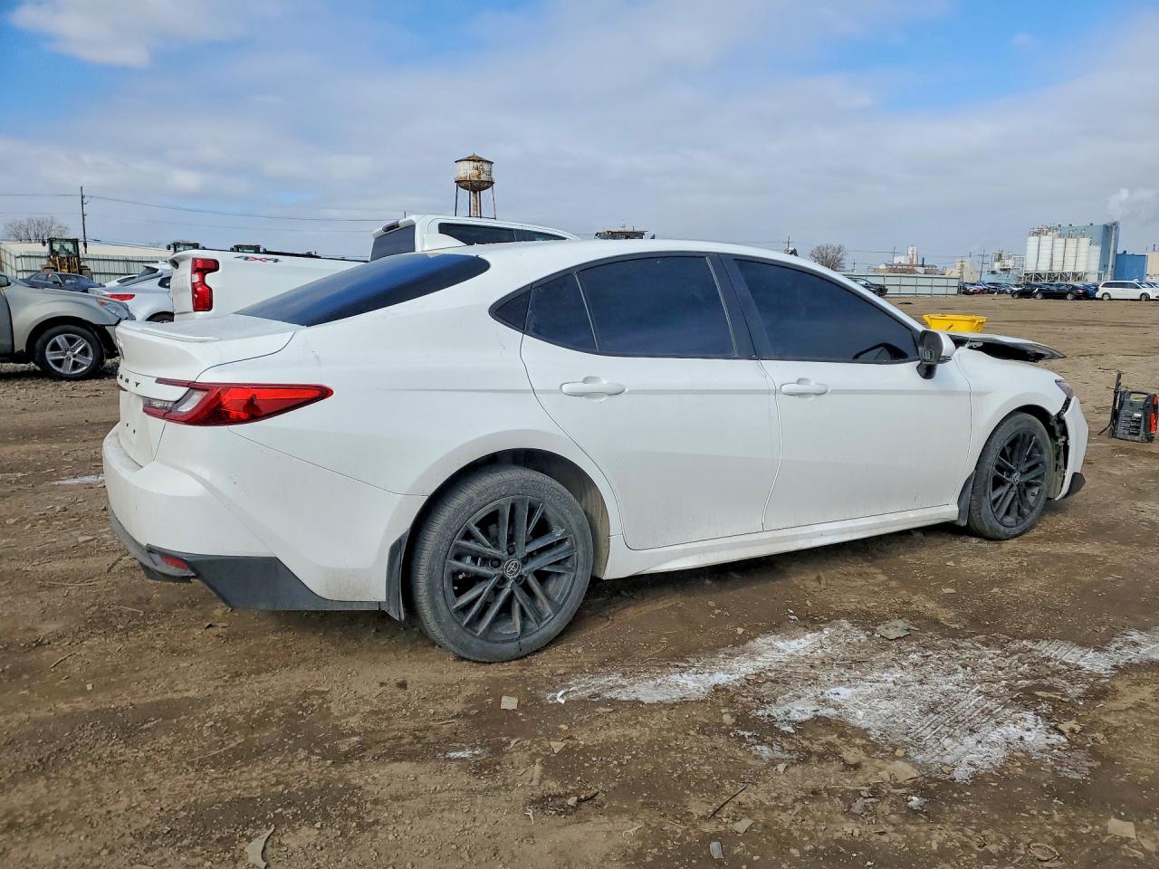 2025 TOYOTA CAMRY XSE photo 3