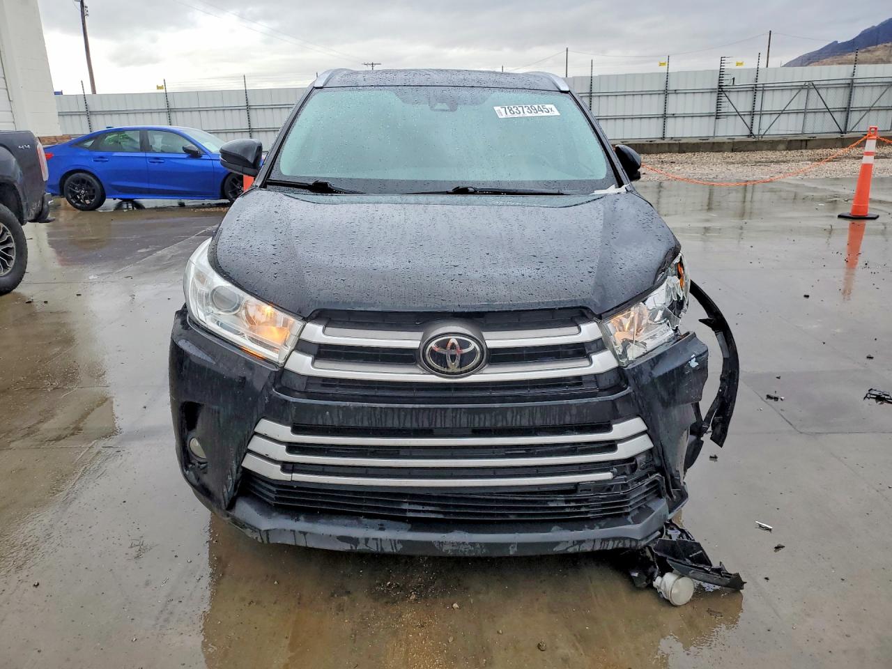 2019 TOYOTA HIGHLANDER XLE photo 13