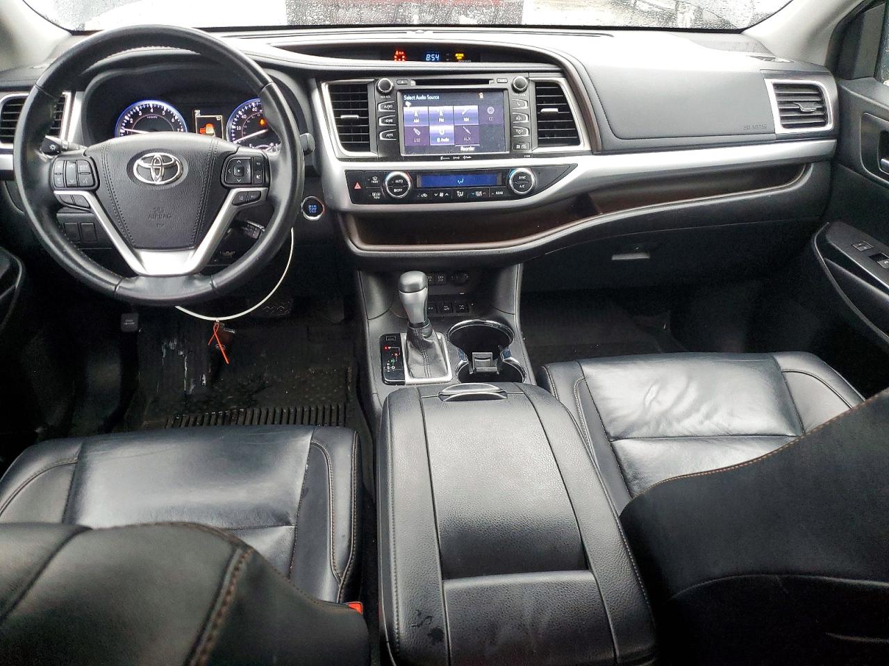 2019 TOYOTA HIGHLANDER XLE photo 22