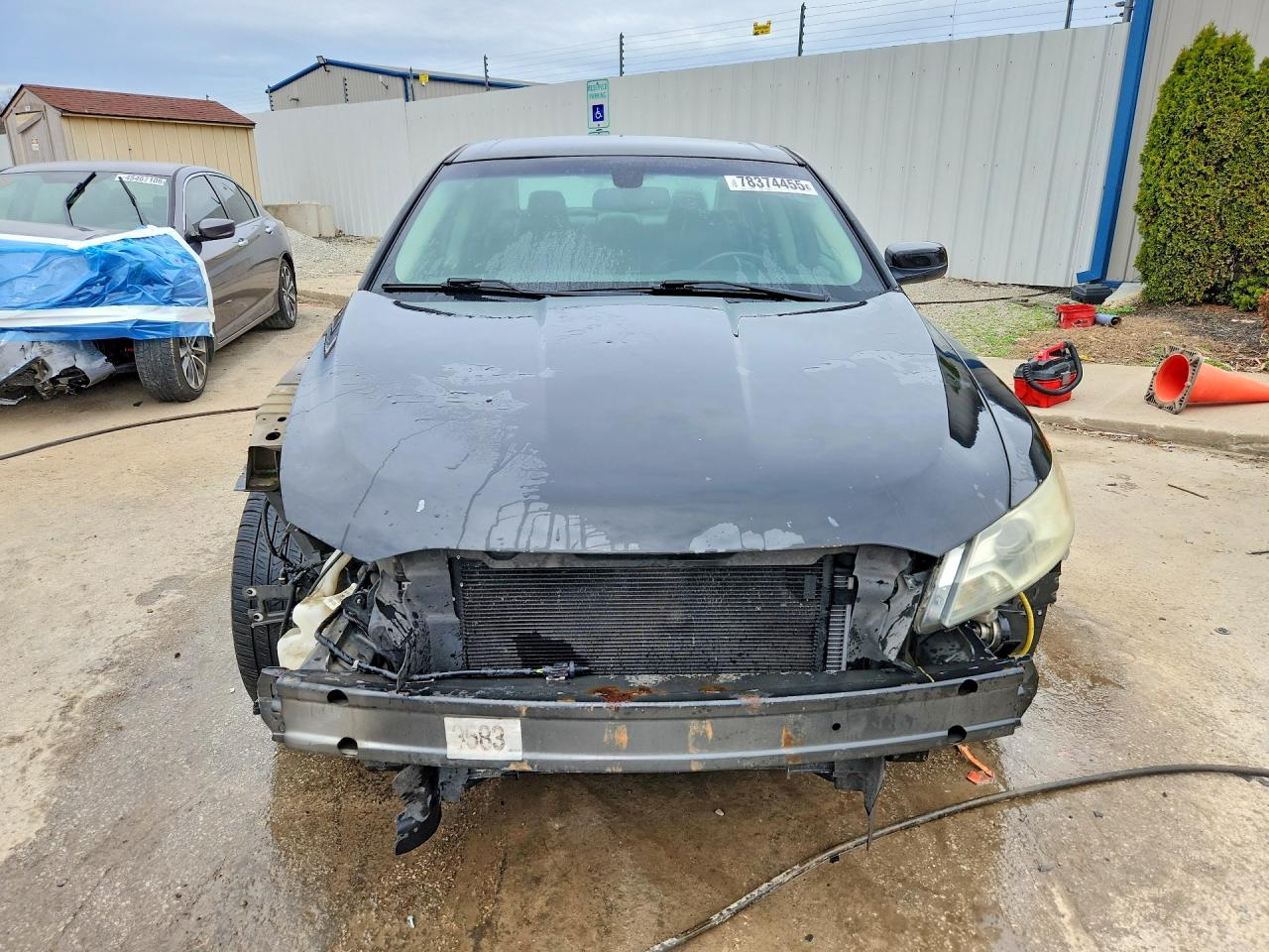 2011 FORD TAURUS SEL photo 13