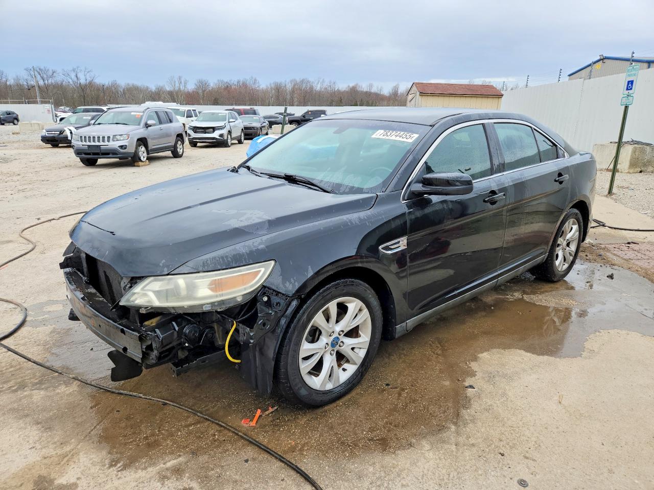 2011 FORD TAURUS