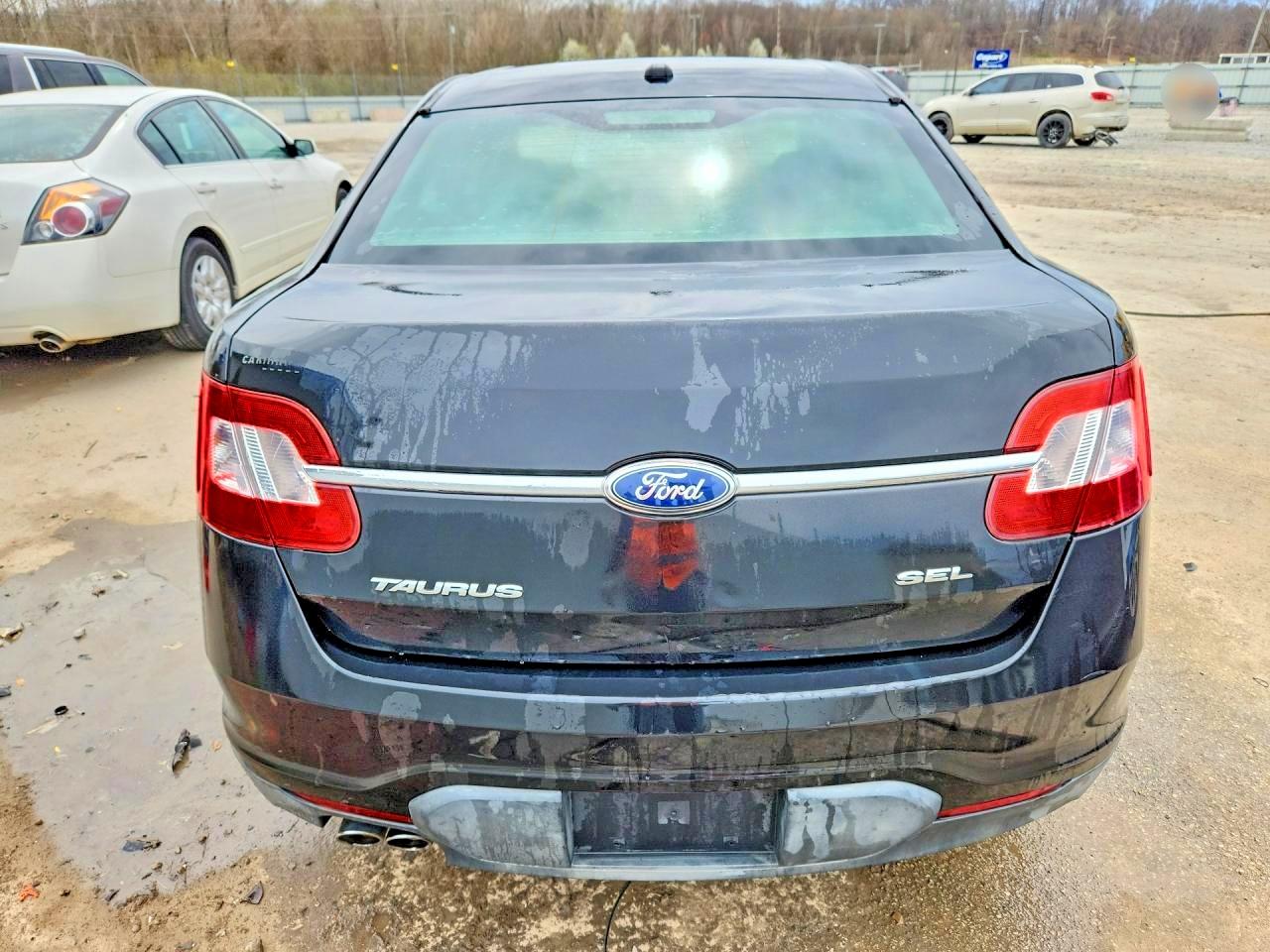 2011 FORD TAURUS SEL photo 16