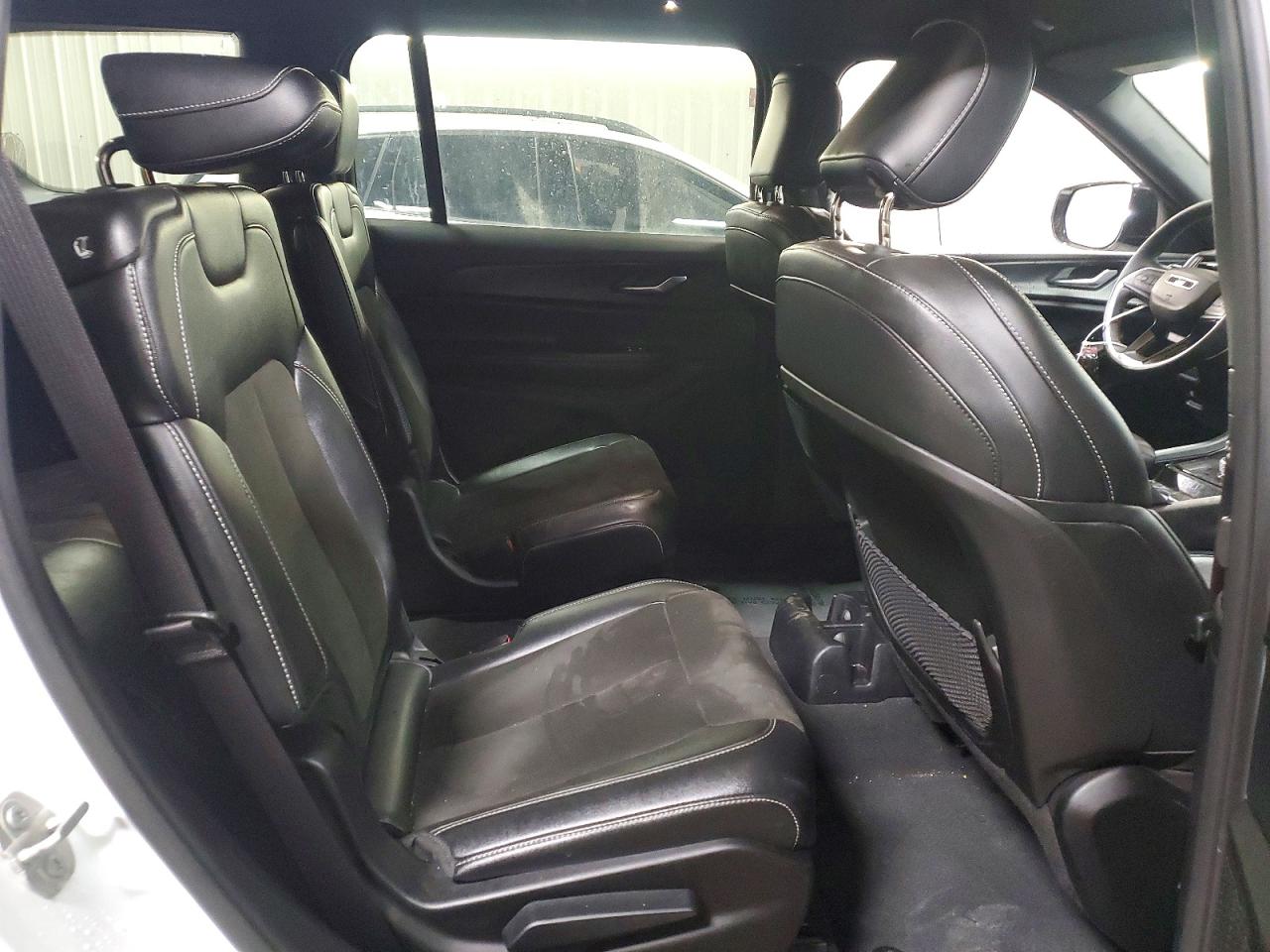 2023 JEEP GRAND CHEROKEE L LAREDO photo 11
