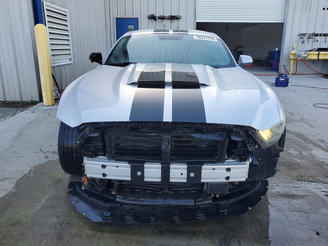2015 FORD MUSTANG photo 13