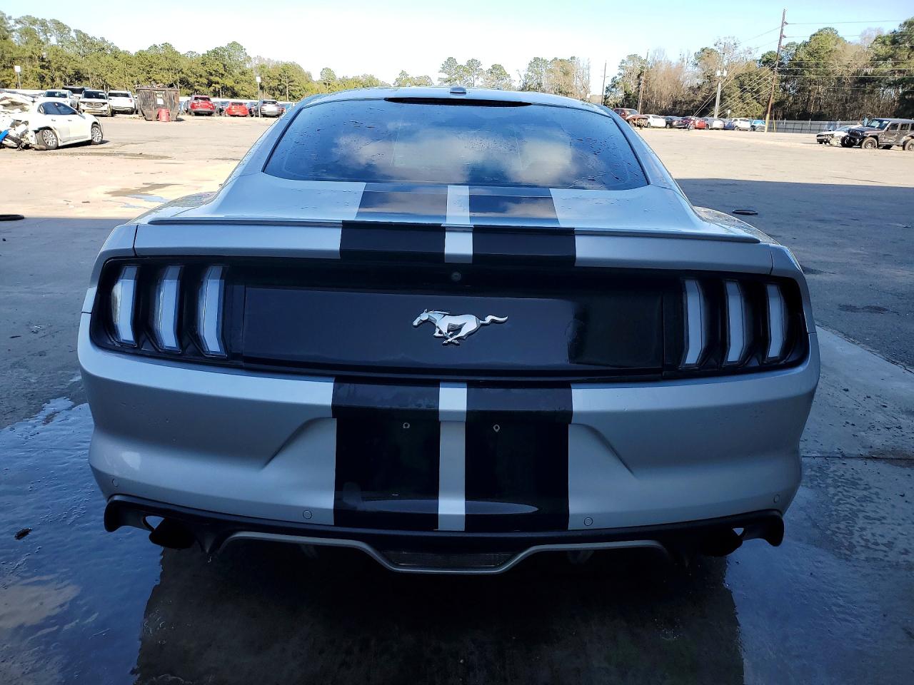 2015 FORD MUSTANG photo 16