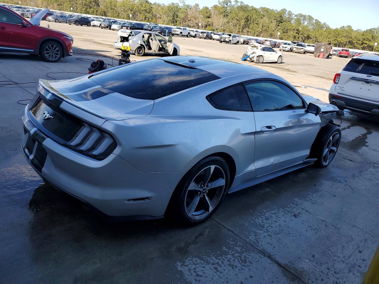 2015 FORD MUSTANG photo 7