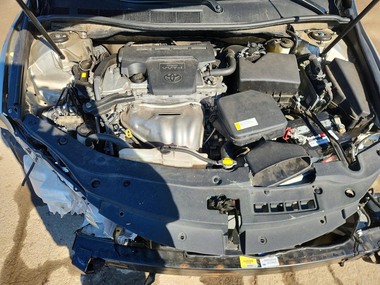 2015 TOYOTA CAMRY XLE photo 31