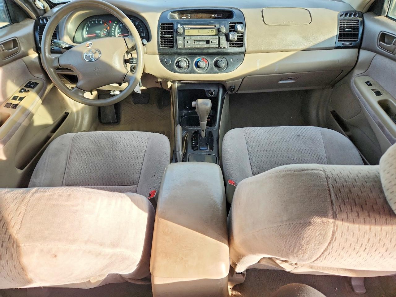 2004 TOYOTA CAMRY LE V6 photo 8