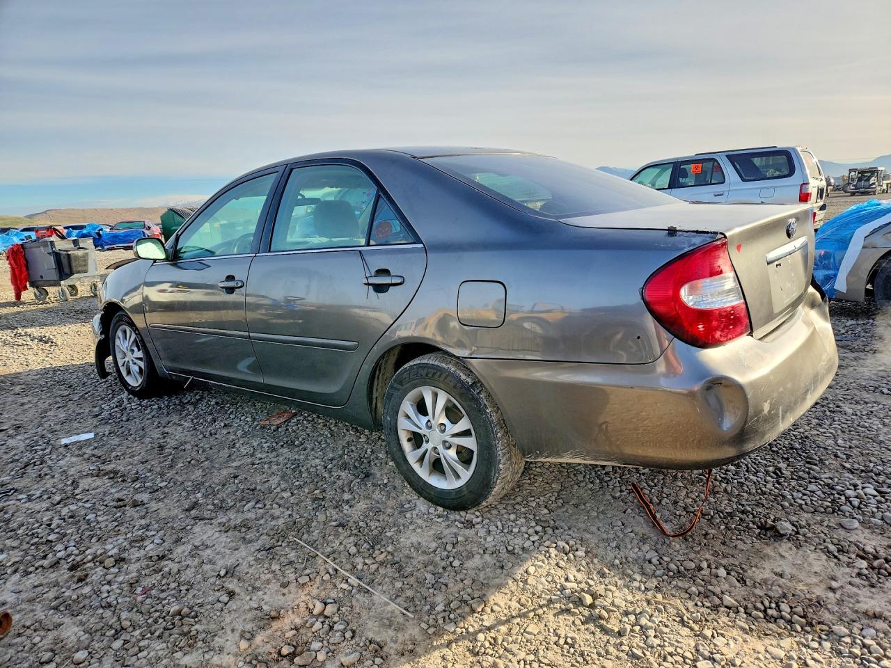 2004 TOYOTA CAMRY LE V6 photo 2
