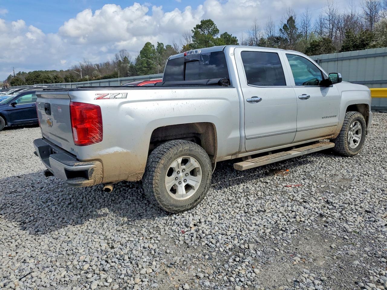2018 CHEVROLET SILVERADO K1500 LTZ photo 5