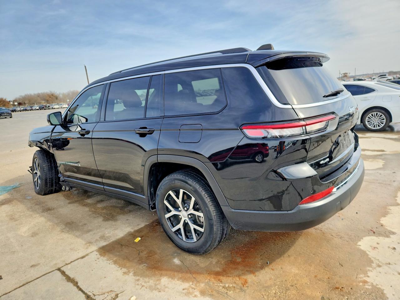 2023 JEEP GRAND CHEROKEE L LIMITED photo 3