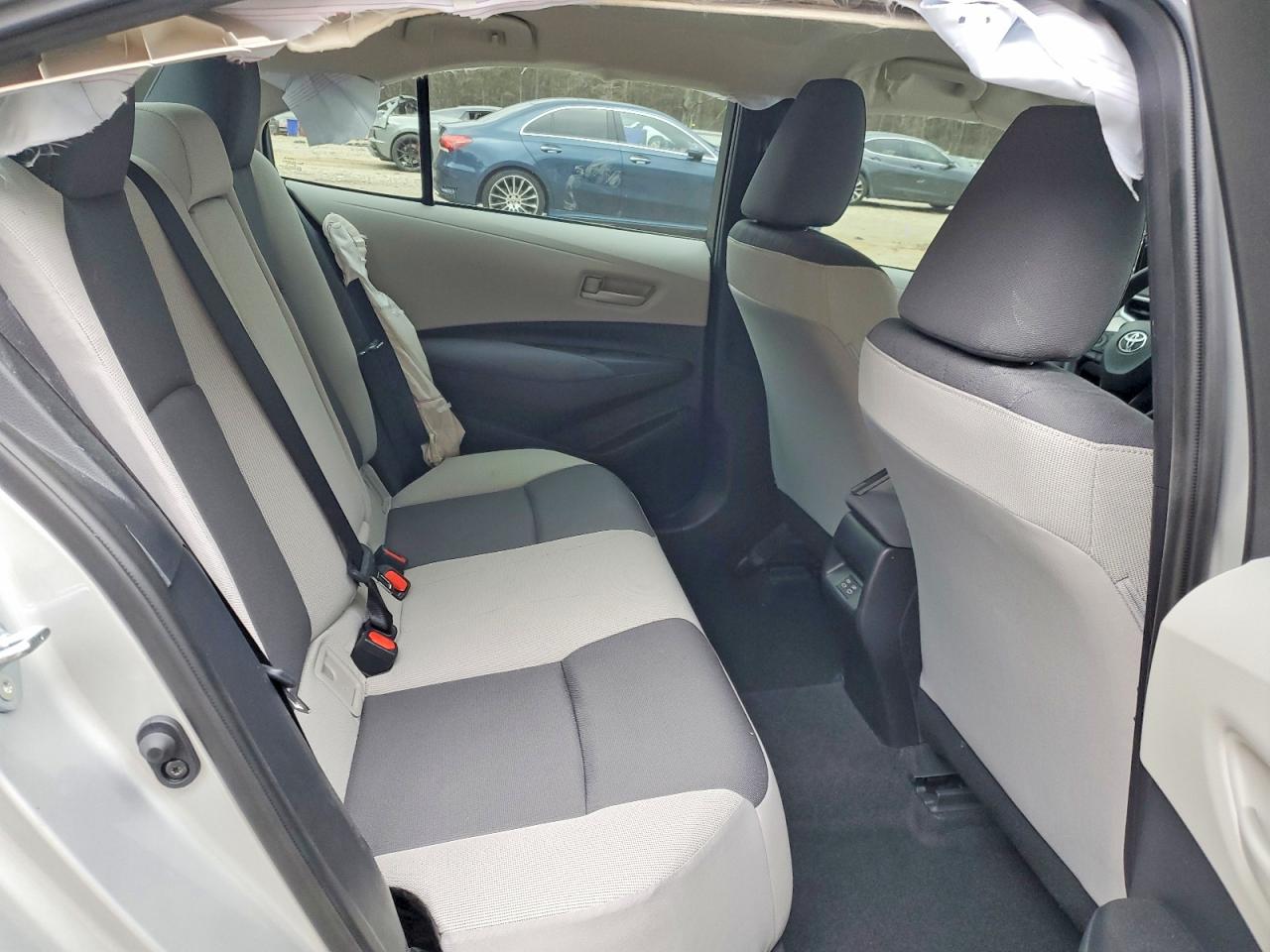 2025 TOYOTA COROLLA LE photo 19