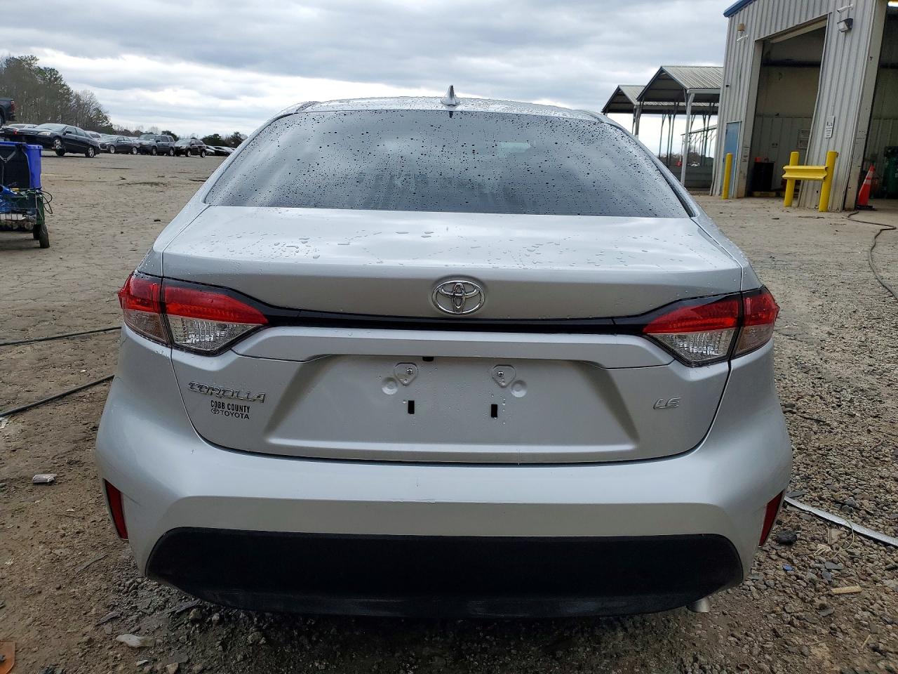 2025 TOYOTA COROLLA LE photo 11