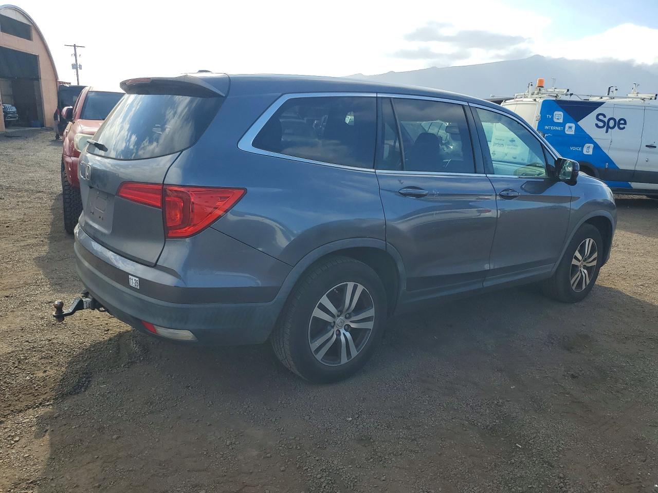 2016 HONDA PILOT photo 3