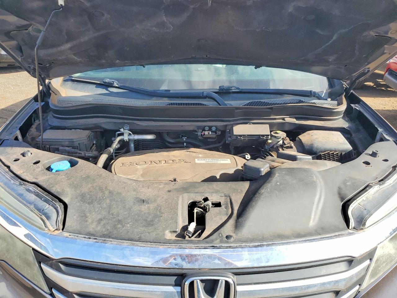 2016 HONDA PILOT photo 12