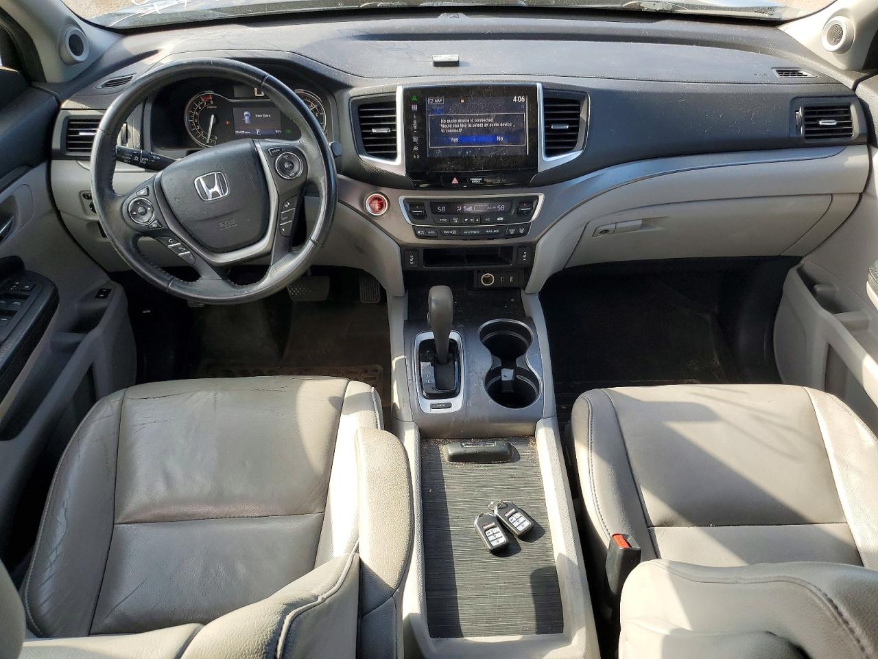 2016 HONDA PILOT photo 8