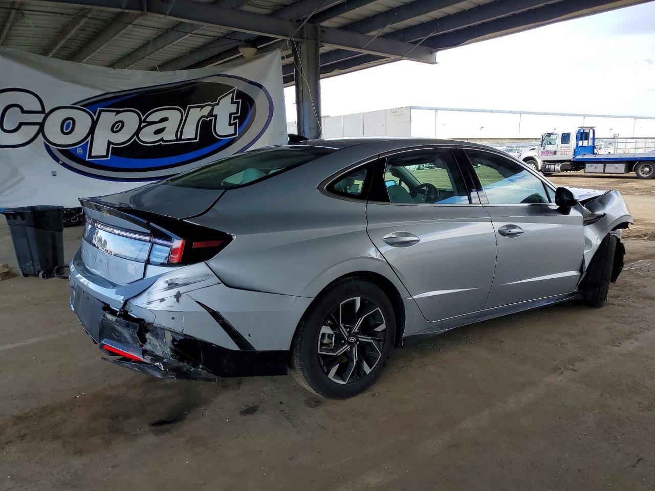 2025 HYUNDAI SONATA SEL photo 3