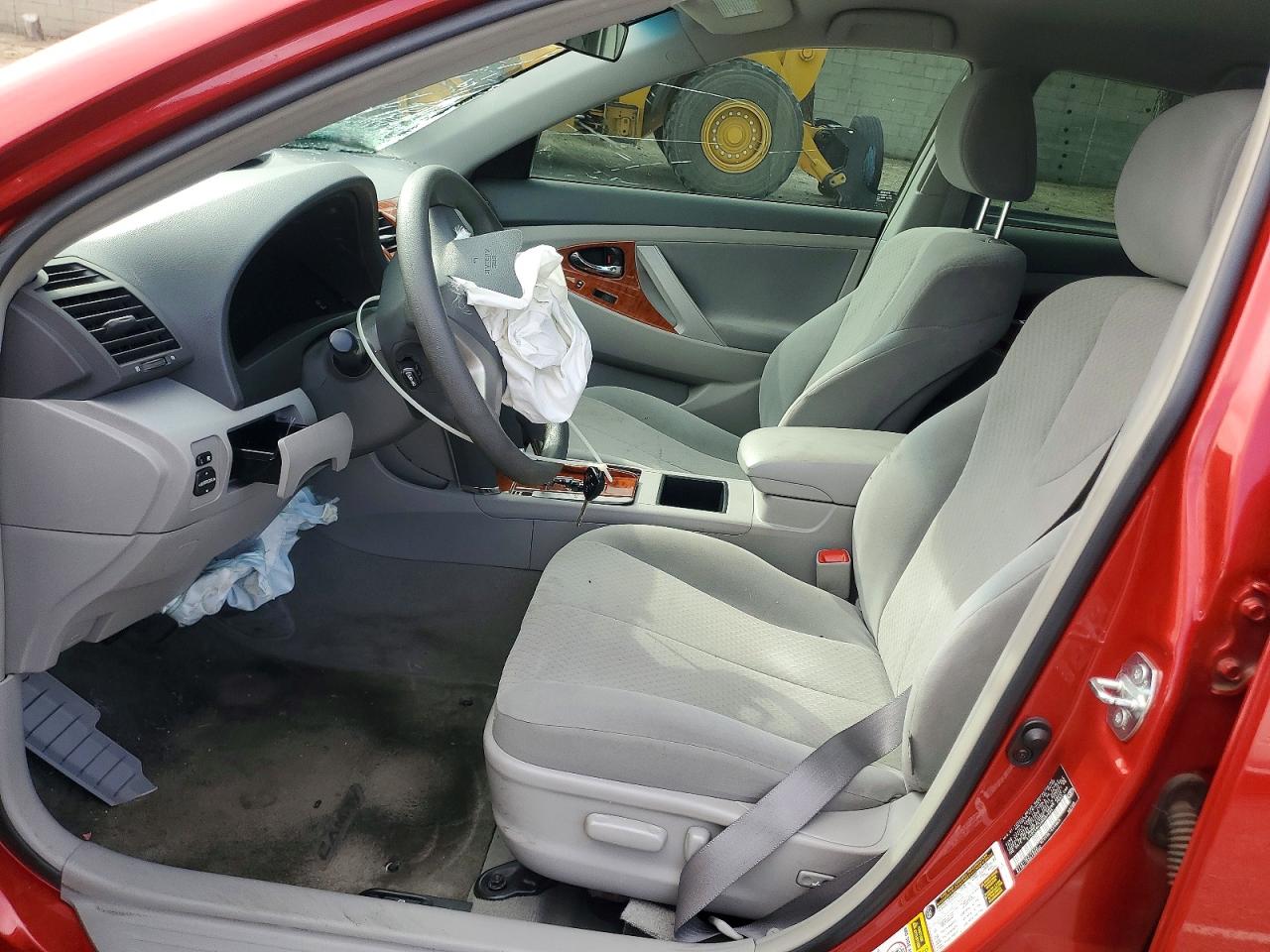 2009 TOYOTA CAMRY LE photo 13