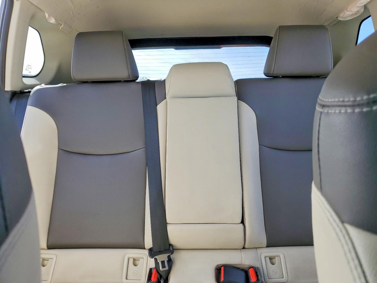 2022 TOYOTA COROLLA CROSS XLE photo 10