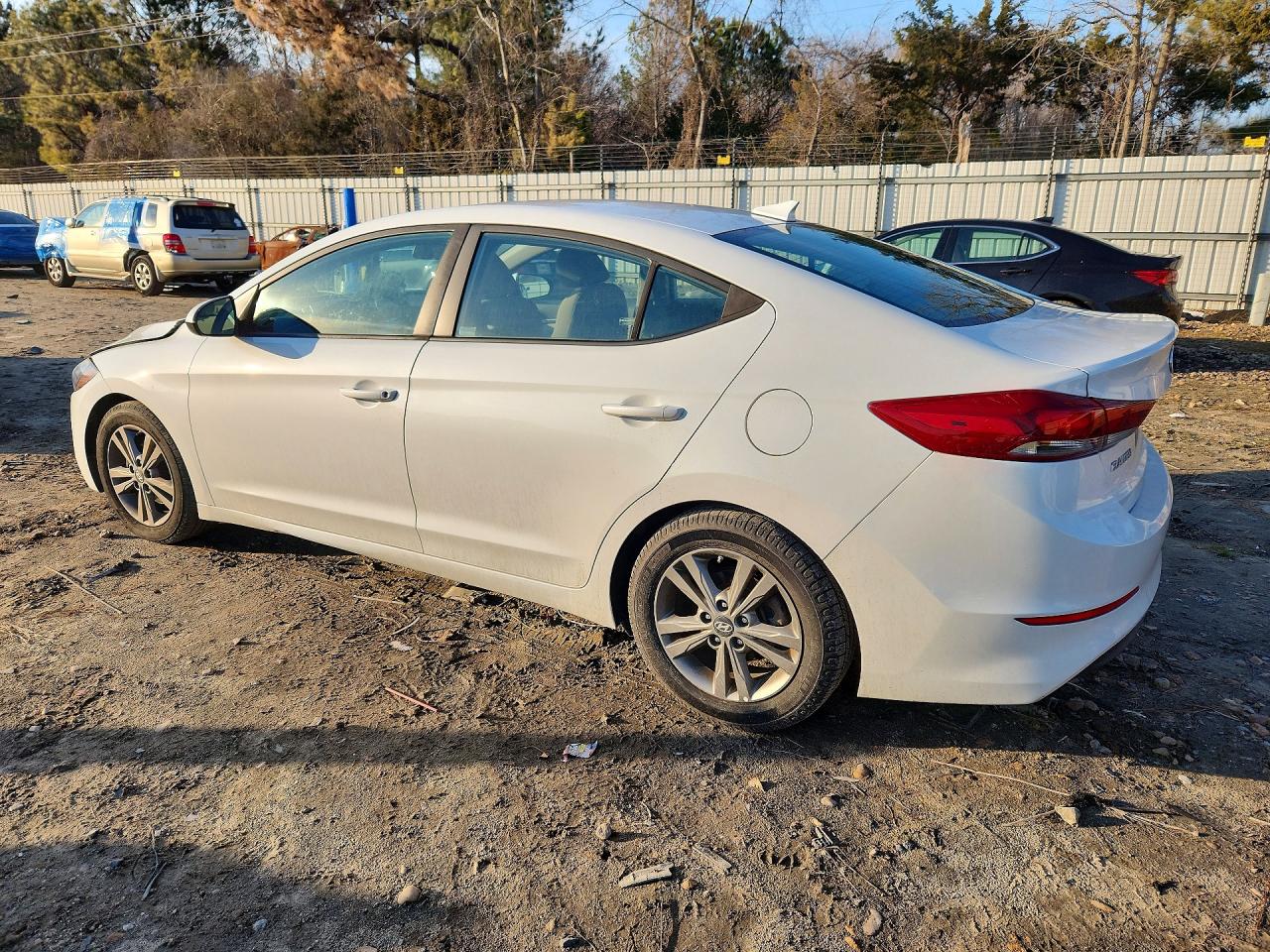 2018 HYUNDAI ELANTRA SEL photo 2