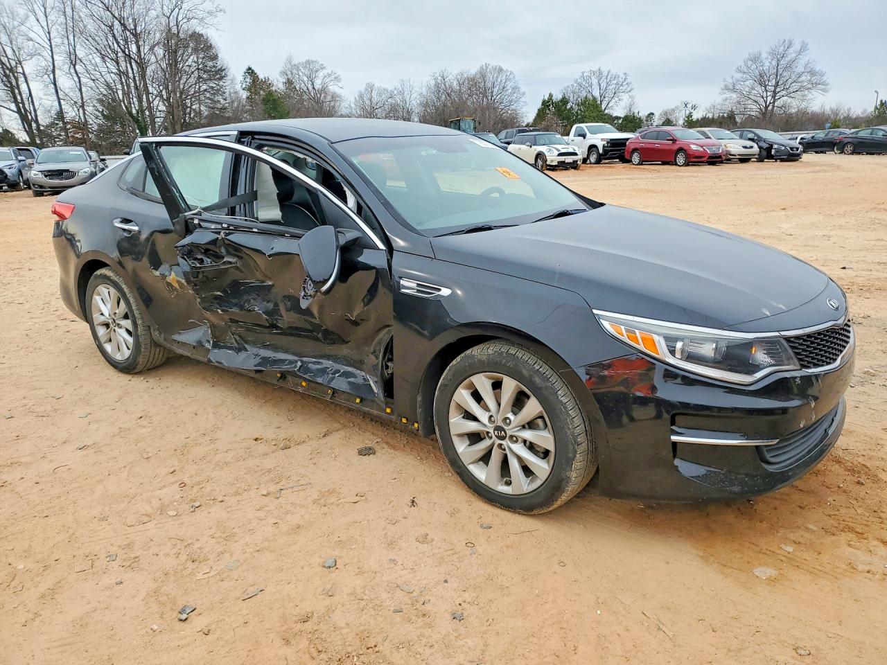 2018 KIA OPTIMA LX photo 4